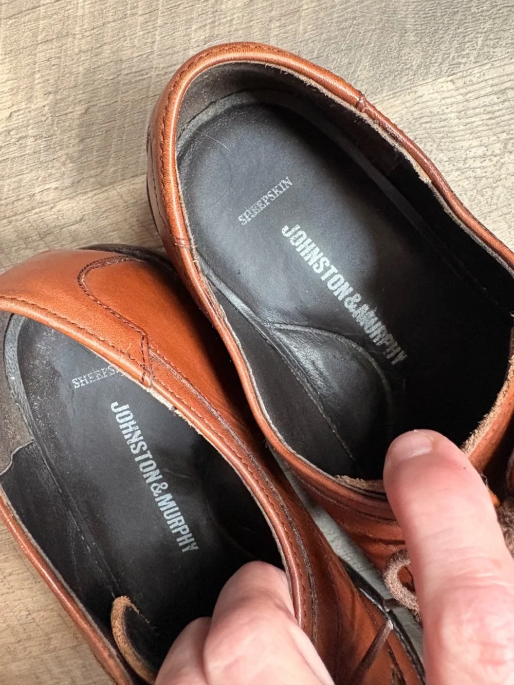 Men’s Johnston&Murphy dress shoe